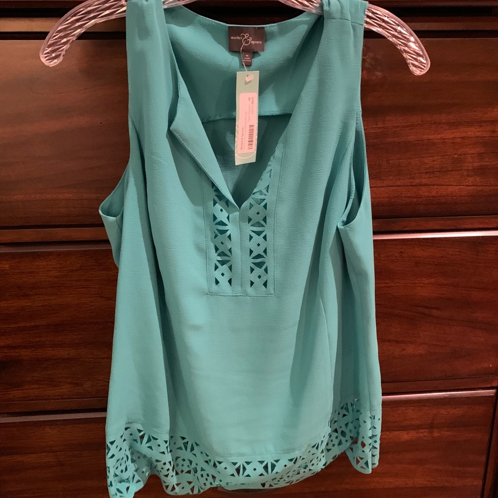 Market & Spruce Suder Cut Out Detail Blouse